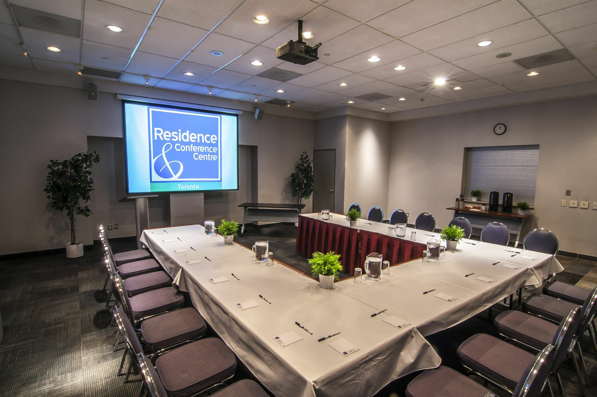 Residence & Conference Centre - Торонто Екстер'єр фото